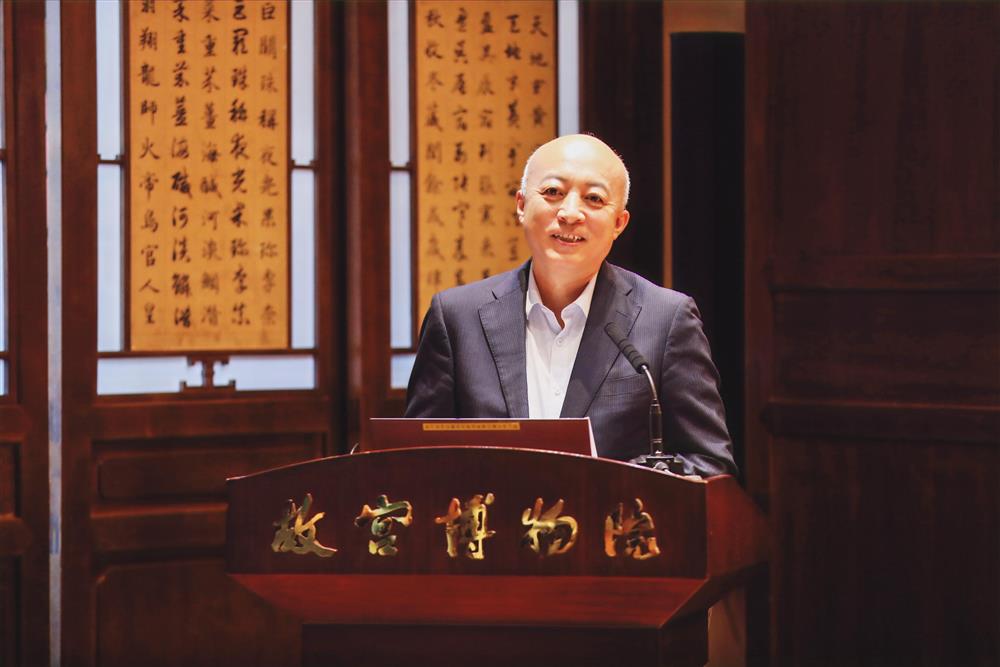 <p><span style="color: rgb(5, 5, 5); font-family: "Segoe UI Historic", "Segoe UI", Helvetica, Arial, sans-serif; font-size: 15px;">故宮博物院院長王旭東在開學禮上致辭表示，有關計劃的初衷是希望青年學子在實習中瞭解故宮博物院所承載的中華優秀傳統文化，感受中華民族的根和魂，涵養當代中國青年的精神氣質。王院長勉勵實習生在故宮博物院廣泛、深入地開展交流與學習，共同挖掘故宮博物院所承載的中華五千年文明中的精華，傳承與弘揚中華優秀傳統文化。</span></p>
