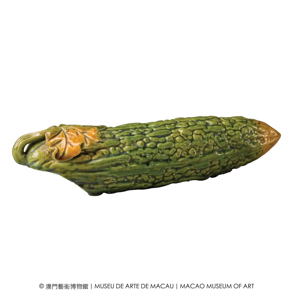 <p>Bitter Melon Wall Decoration<br />
Anonymous<br />
Late Qing dynasty (1851 – 1911)<br />
Length ︰ 26 cm</p>
